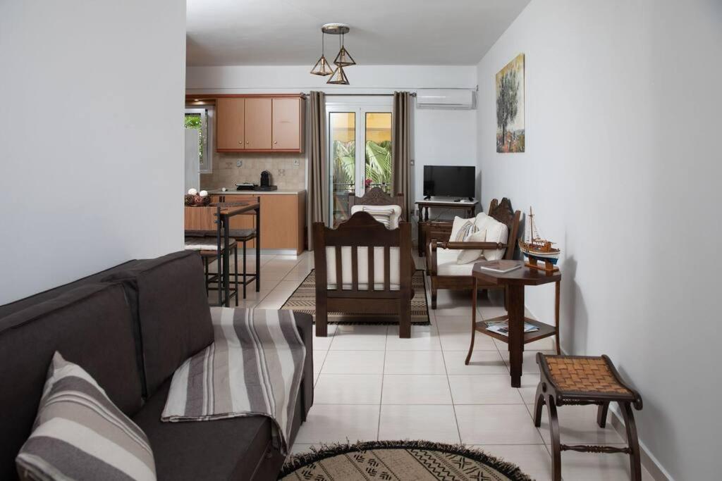 Aegina Town Apartment , With Private Parking Экстерьер фото